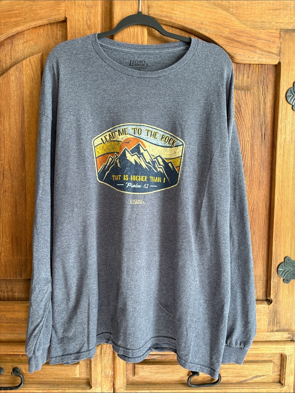 Light Source Men's Long Sleeve Heather Gray Mountain Graphic Tee